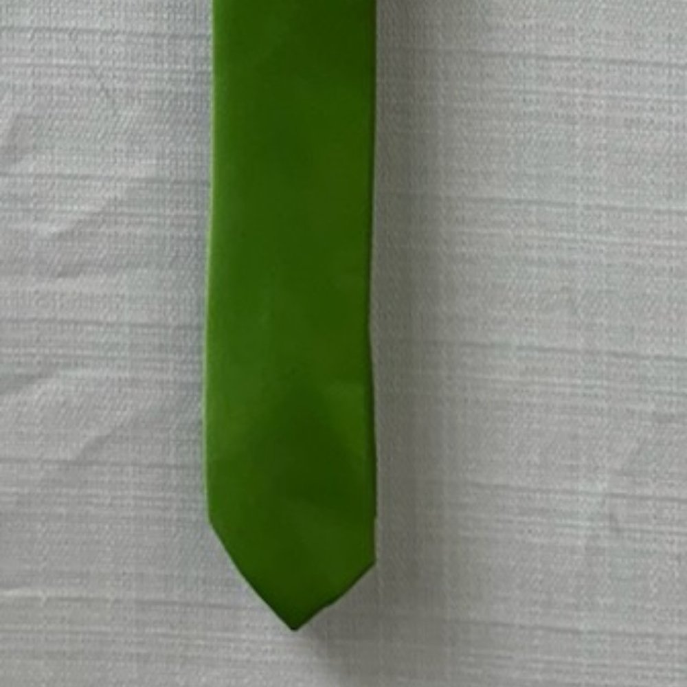 Jacob Alexander Tree Green Skinny 2" Tie -NWT